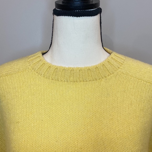 Vintage Womens oversized wool crewneck sweater yellow normcore gorpcore - Picture 4 of 8